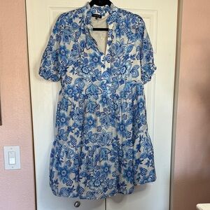 1.STATE Blue White Floral Tiered Dress Size M Puff Sleeve Lined